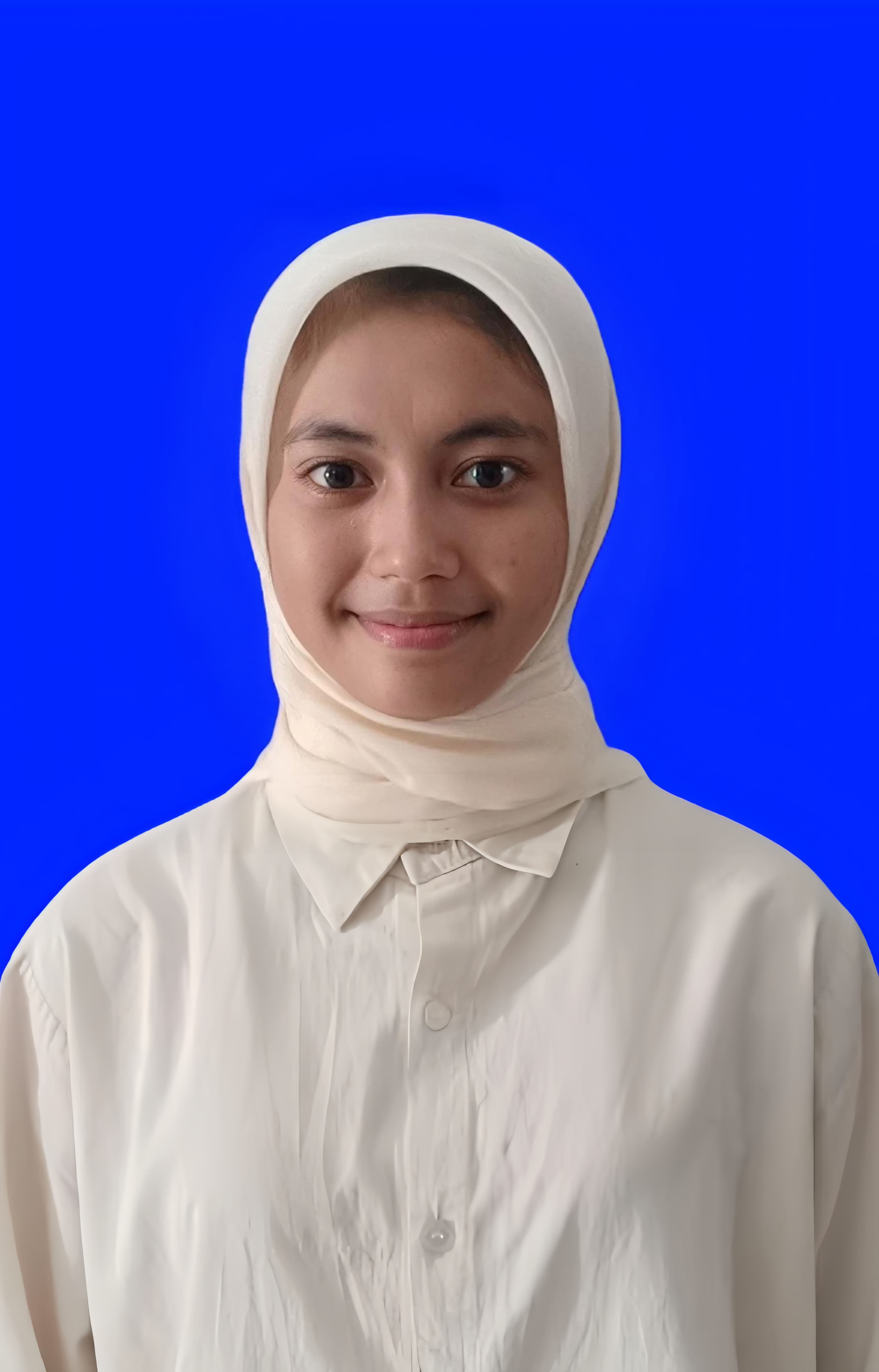 YASMIN SALSABILA